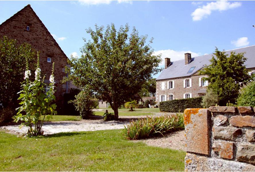 Bed and Breakfast Les Blotteries Juilley Экстерьер фото